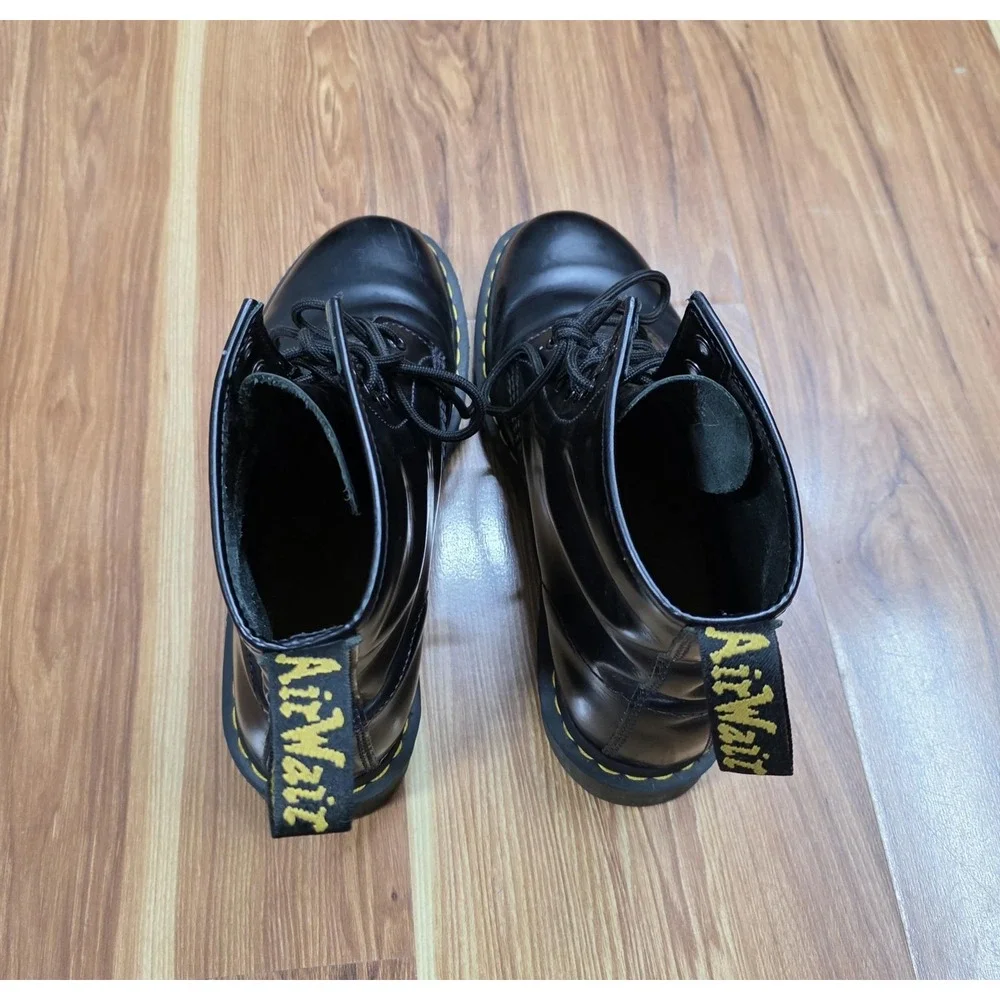 Dr. Martens Combat Boots Mens Size 9 Black Leather Lace Up Ankle Yellow Stitch